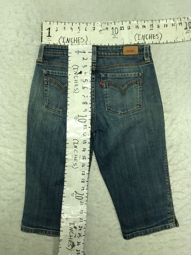 Levi's Capri Blue Zip Size 4 Cotton Stretch Zip Womens Shorts Casual - Picture 6 of 9