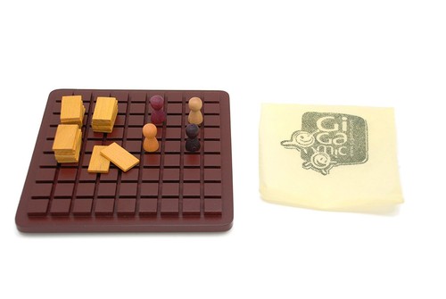 NEW IN BOX Gigamic Wooden Quoridor Mini Board Game - Strategy Game 2 Players - Picture 4 of 7