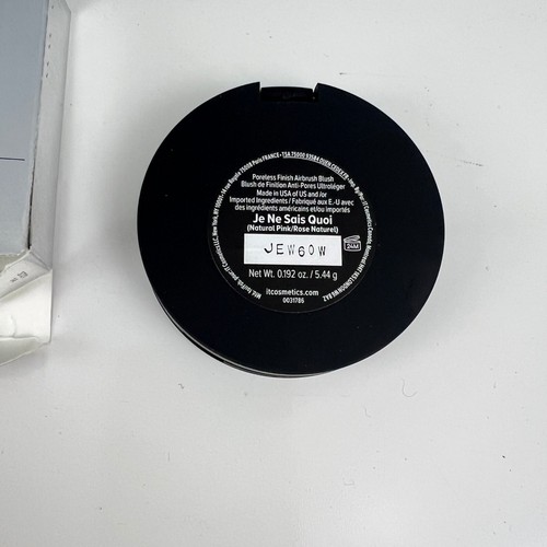 IT COSMETICS , BYE BYE PORES BLUSH AIRBRUSH BLUSH- NATURAL PINK / ROSE NATUREL - Picture 3 of 5