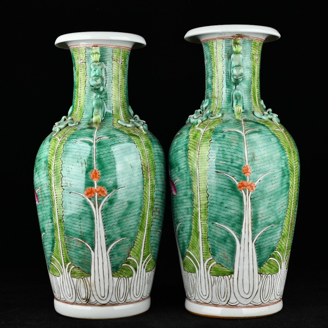 17'' China Antique Qing 许顺昌制作 Pastel cabbage lion ear bottle vase pair