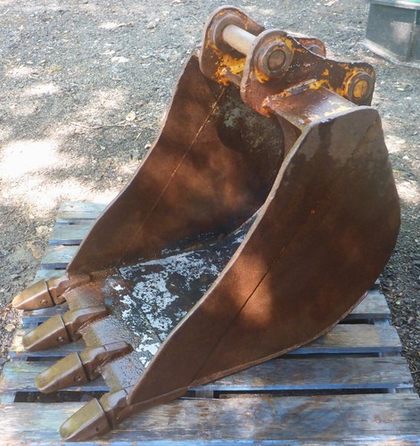 Used 4-9 ton (50mm pin) 600mm Excavator GP Digging & Trenching Bucket - Picture 4 of 10