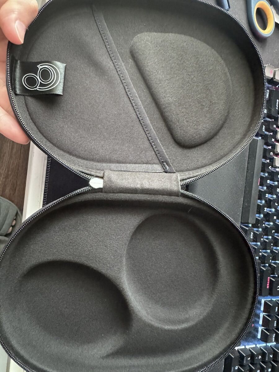 OEM Bose QuietComfort Ultra Headphones Replacement Case - Black BRAND NEW OEM Bose QuietComfort Ultra Headphones Replacement Case - Black BRAND NEW