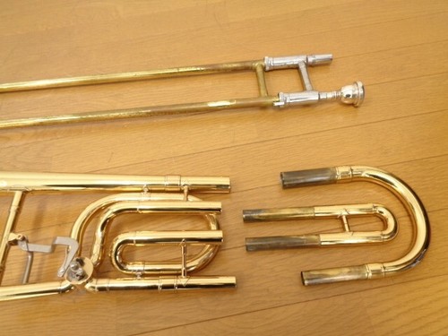 Trombón bajo tenor Holton TR-602F - Imagen 6 de 8