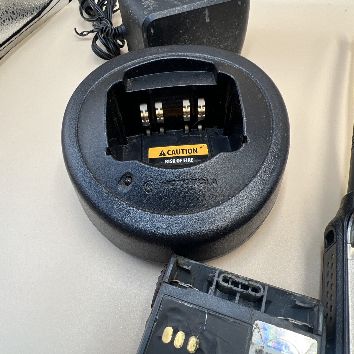 Motorola GP328 AZH25RDC9AA3 UHF (403 - 470 MHZ 16 channels Motorola GP328 AZH25RDC9AA3 UHF (403 - 470 MHZ 16 channels