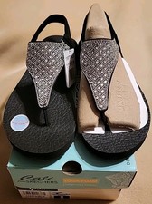 Skechers Cali Yoga Foam Womens Black Beaded Pull On Thong Sandals Sz 8 Rockstar