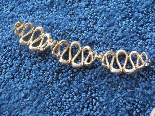 Trifari 16" Halskette, Clip Ohrringe, 7 1/4" Armband - goldfarbenes Metall - kein Set - Bild 11 von 11