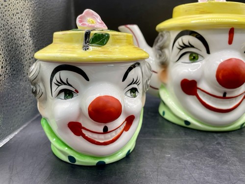 PY Japan Happy Clown Head with Yellow Hat Teapot Creamer Sugar Set Vtg 1950’s - Picture 2 of 11