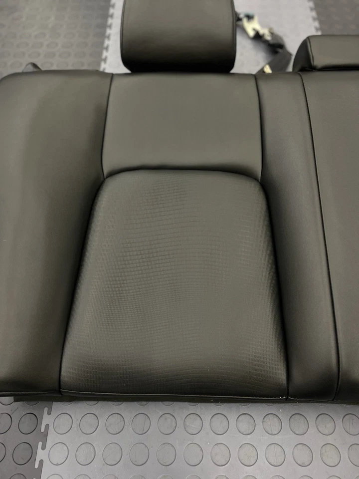 Cojín asiento cuero negro pasajero trasero derecho Lexus CT200H 2011-2017 OEM Foto 4 de 4