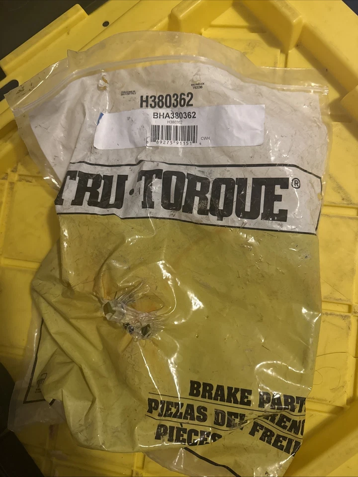 Brake Hydraulic Hose fits 1979-1992 GMC P3500 P2500 C2500,C2500 Suburban  DORMAN - Image 3 of 4