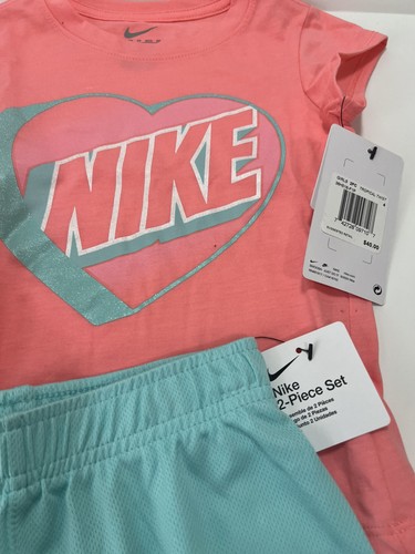Size 4 NIKE AUTHENTIC GIRLS ORIGINAL BRAND NEW 2Pc TEE & SHORTS SET NWT MSRP $40 - Picture 2 of 5