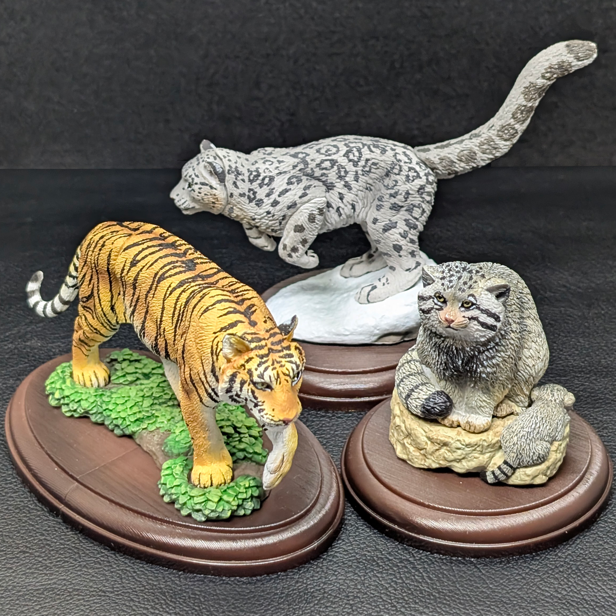 BANDAI Gashapon Wild Feline Animal Mini Figure Pallas's Cat Tiger
