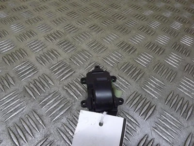 Honda Accord Right Offside Rear Electric Window Switch Mk6 1998-2003↑ - Image 1 of 4