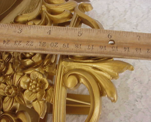 Estante de Pared Vintage Tono Dorado Floral Dardo Ind. Hollywood Regency 1969 19" largo - Imagen 11 de 12