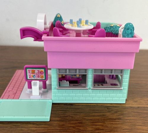 Polly Pocket Bluebird Pollyville Drive-Thru 1994 soporte para hamburguesa incompleto 3 figuras - Imagen 7 de 22