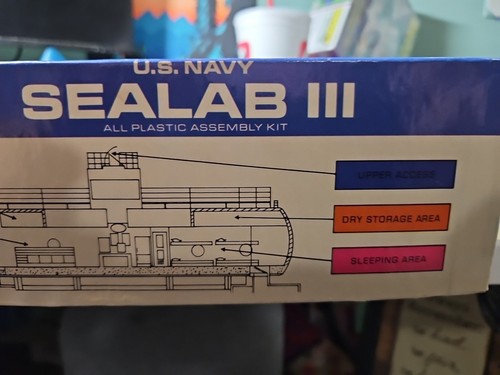 AURORA 1969 Vintage U.S.Navy SEALAB III Excellent & Unbuilt in Box!! - Picture 5 of 8