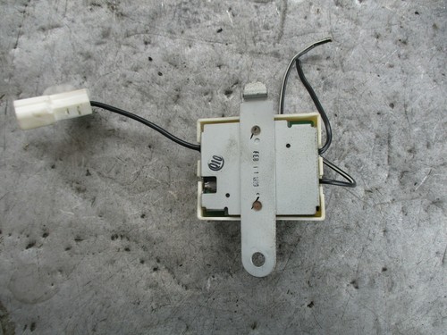 LEXUS IS MK1 99-05 REAR WINDOW SCREEN HEATER DEMISTER MODULE UNIT 9098005331 - Picture 3 of 4