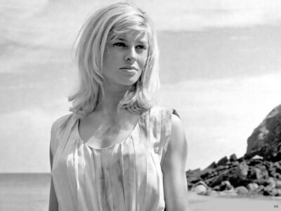 Julie Christie Posing At The Beach 8x10 Picture Celebrity Print eBay