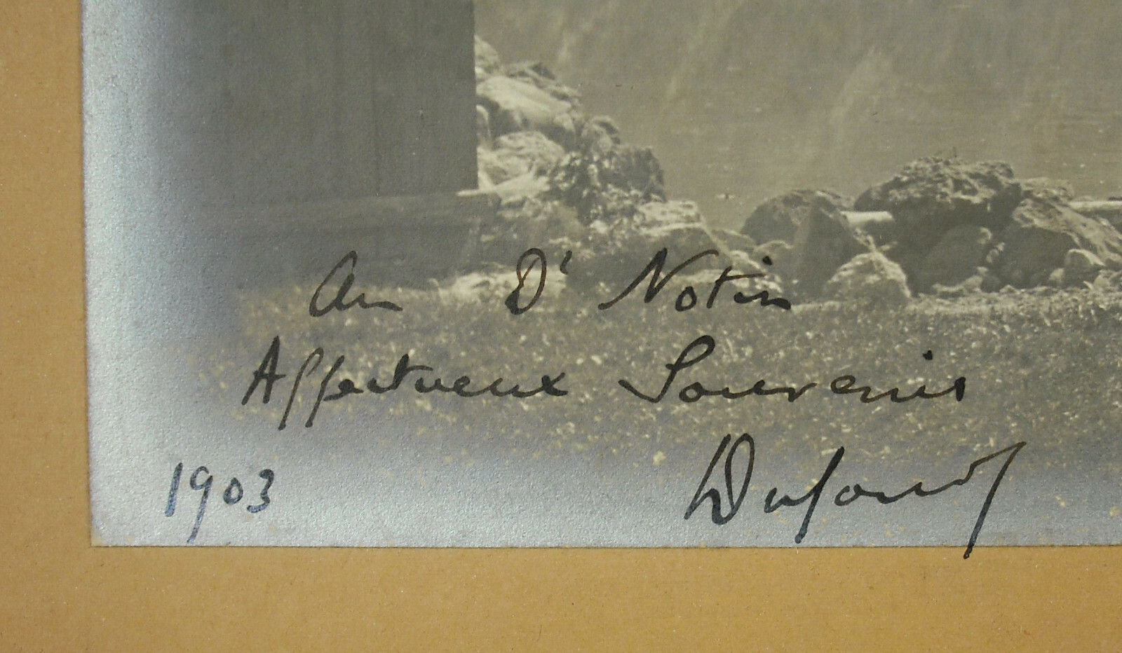 Photo 2/3