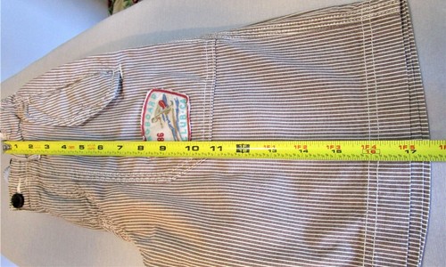 Gap Kids Boy's 8, Brown, White Pin Striped Shorts, Patches, Big Pockets - Picture 6 of 6