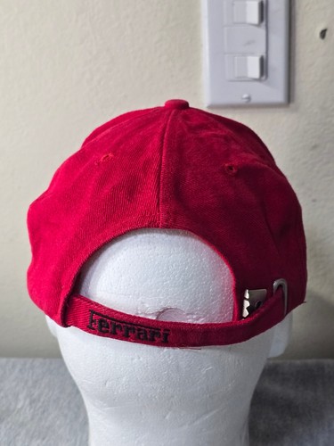 Gorra roja Campeón 1999 bordada coche Ferrari F399 F1 MUY RARA **LEER** - Imagen 4 de 12