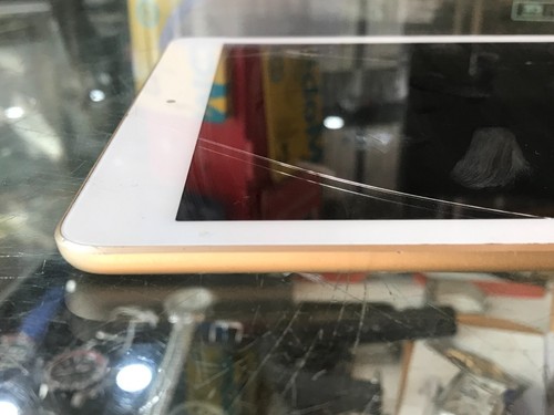 APPLE IPAD 5TH GEN 128GB A1538 WIFI ONLY - FOR PARTS OR NOT WORKING ! - Picture 16 of 21