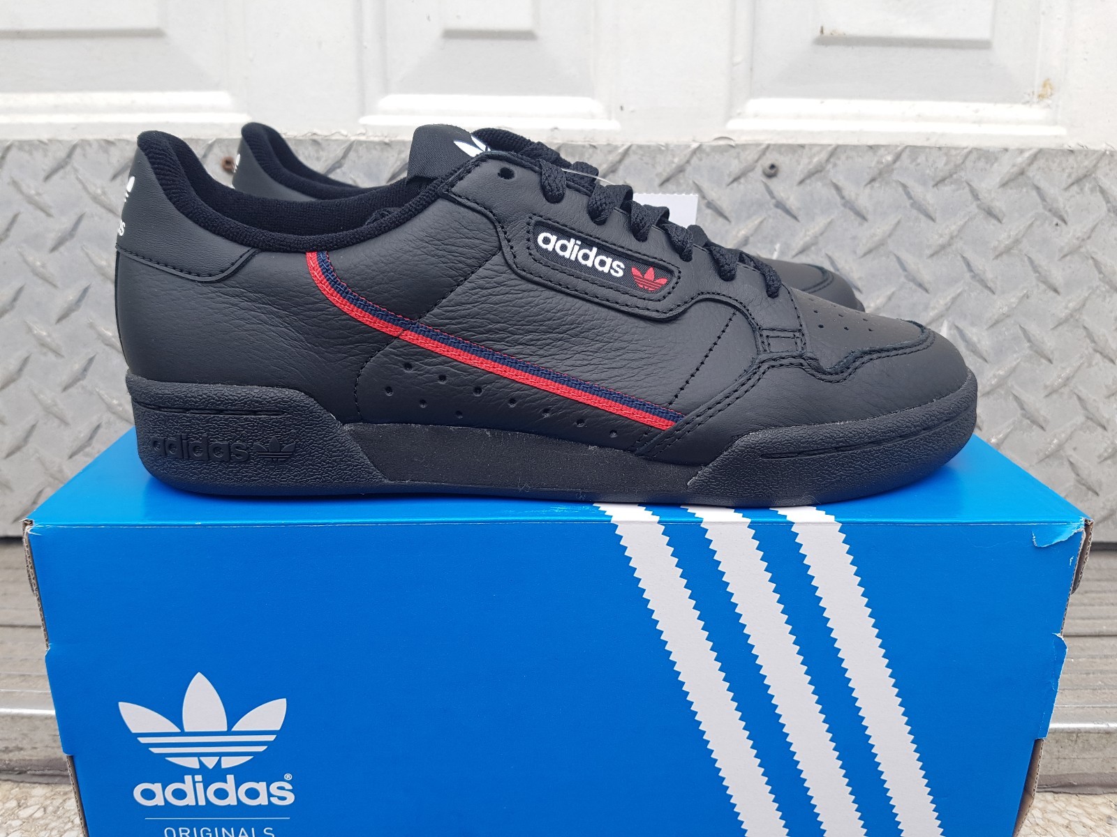 Di uomini nuovo nella scatola nera per uomini Di b41672 adidas continental 80 5d8024 Di uomini nuovo nella scatola nera per uomini Di b41672 adidas continental 80 5d8024