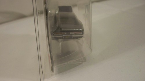 Hot Wheels GLH82 1:64 Dodge Charger R/T 1969 - Spectraflame/Black 11013/17500 - Picture 4 of 7