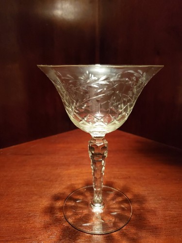 MCM VINTAGE 1940'S FINE CRYSTAL WINE/APERITIF/CHAMPAGNE GLASSES - SET OF (4) - Picture 8 of 10