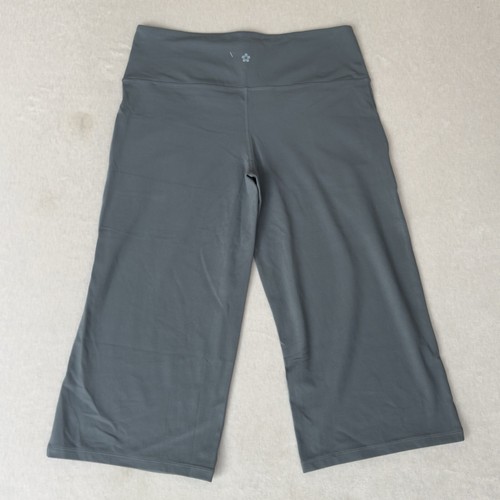 BRAND NEW - Tuff Athletics - Size XL - Vida Capri Leggings in Balsam Green - Picture 2 of 6