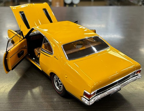 371270 HOLDEN HG MONARO GTS 350 INDY ORANGE 1:18 SCALE DIE CAST MODEL CAR - Picture 16 of 18