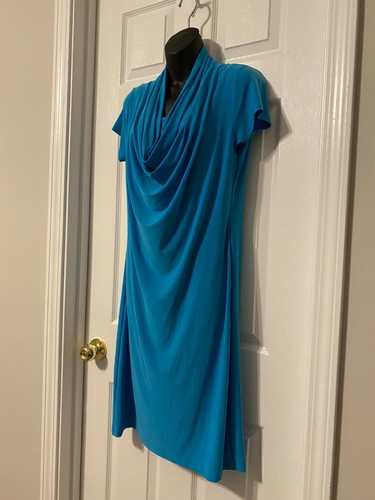 Vestido New Directions Azul Elastizado Manga Corta Cuello Cortado Hasta la Rodilla Talla M Nuevo sin Etiquetas - Imagen 2 de 10
