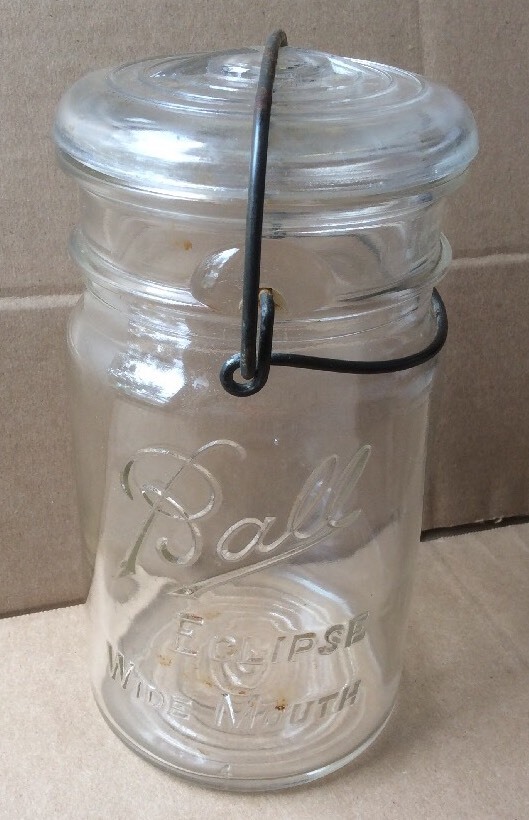 Vintage Ball Wide Mouth Clear 3 Cup 24 Ounce Mason Jar With Grape Vine  Design and Measure Side Panel With Lid 