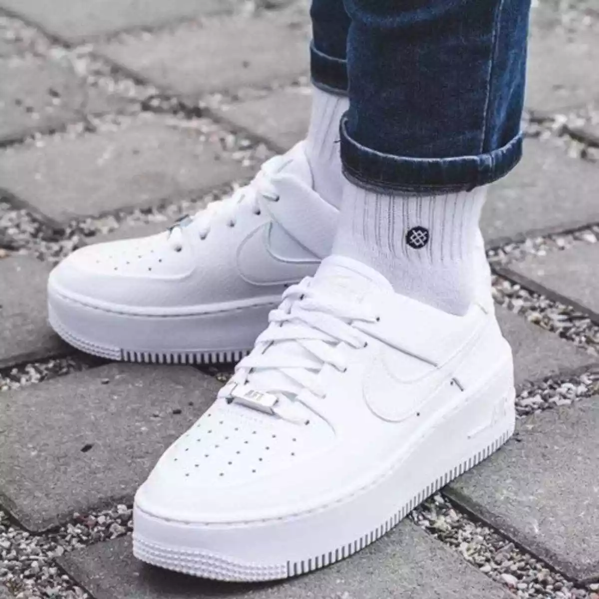 Vervreemden barrière congestie NIKE Air Force 1 Sage Low Triple White Sneakers Size 10 | eBay