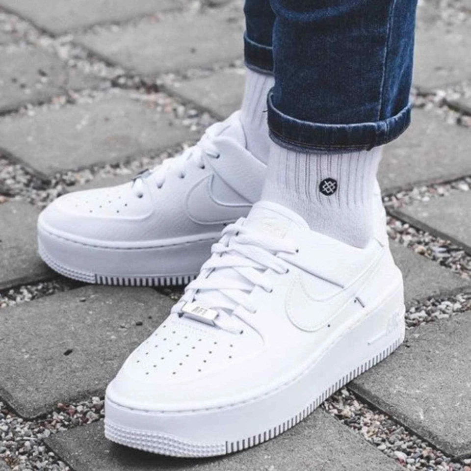 air force sage low nike