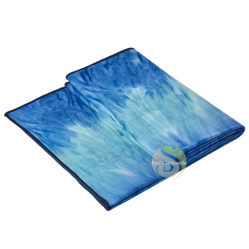 Serviette de yoga eQua Hand dye pacific blue Manduka - Imagen 3 de 4