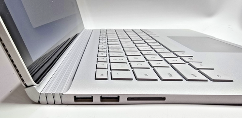 Microsoft Surface Book Intel Core i7-6600U 8 GB RAM 256 GB SSD Windows 11 Usado - Imagen 7 de 10