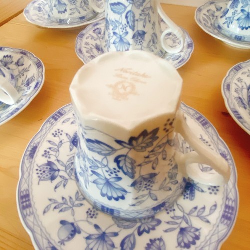 VTG Old Noritake Bone China 6-P Teacup & Saucer Set - Classic Blue Floral Design - Picture 3 of 6