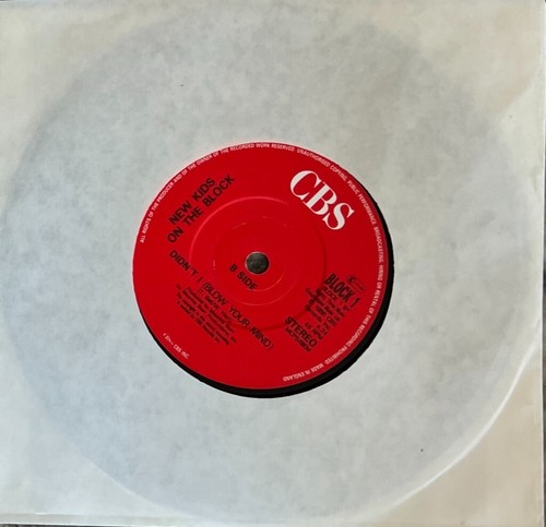 NEW KIDS ON THE BLOCK - HANGIN TOUGH SEVEN INCH REMIX VINYL POSTERBAG - Picture 5 of 8