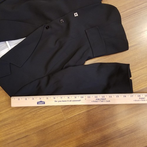 Tahari Arthur S Levine Blazer Women's 2 Petite Jacket Black 3 Button Career - Picture 6 of 7