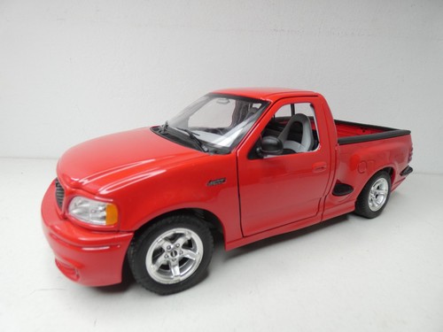 Ford SVT 150 Pick up von Bburago in 1:21