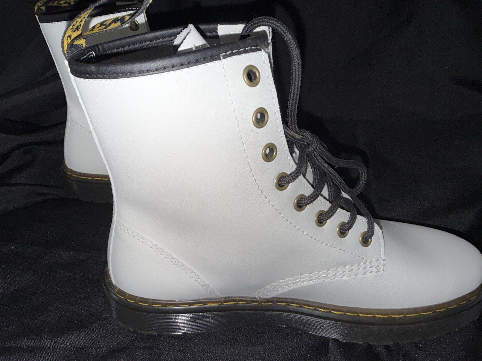 Dr. Martens Combat Boots Zavala White NEW Size USM 8/USL 9 Doc’s DM DocMartens image 4