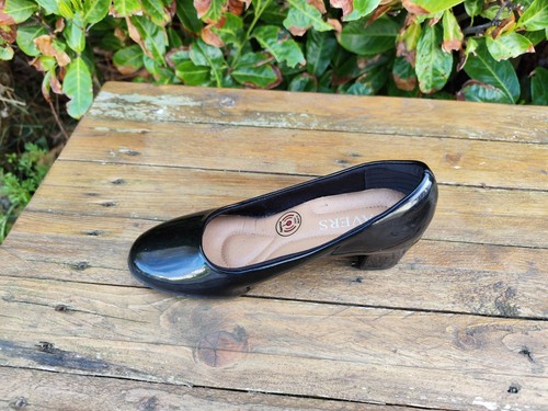 scarpe pavers corte tacco misura 4 eur 37 vernice nera indossate due volte - Foto 7 di 16