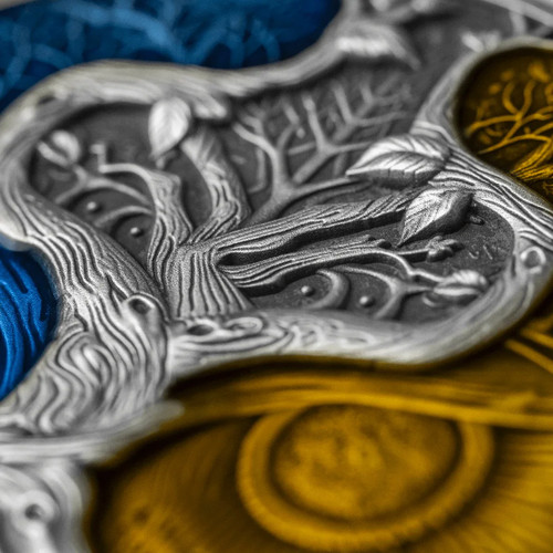 Moneda coloreada antigua llena de resina de plata Niue Mystery Tree 2024 de 2 oz - Imagen 7 de 11