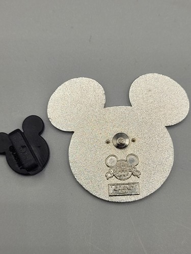 2008 Disney Epcot World Showcase Japan Mickey Head Ears Japanese Flag HTF Pin - Picture 2 of 2