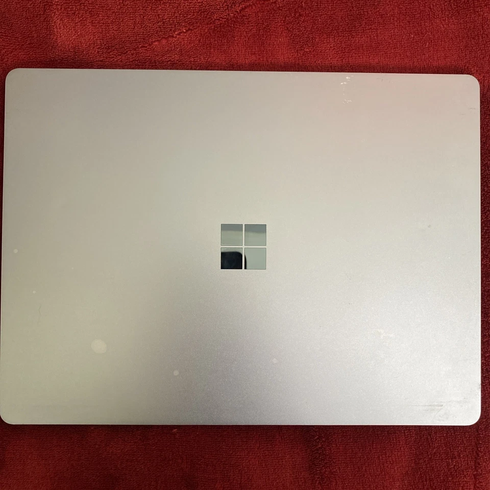 Microsoft Surface Laptop Go i5-1135G7 8GB 128GB SSD Iris Xe 12.4" - Win 10 Foto 2 de 4