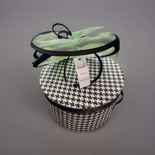 Lot Vintage Style Headband Derby Hats With Black And White Hat Box - Picture 23 of 24
