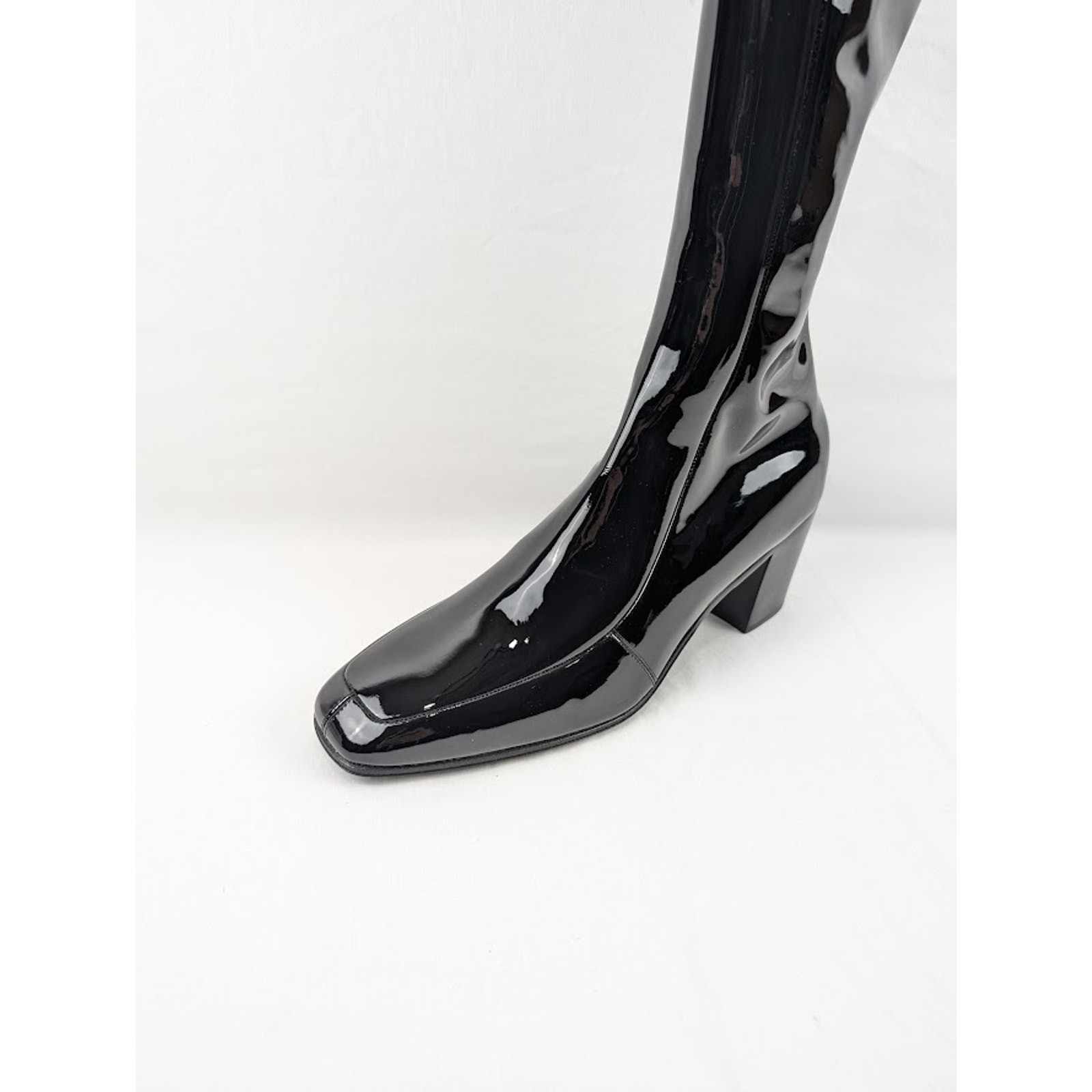 Stivali alti Saint Laurent Paris Vernice Softy Otto 70 con cerniera in nero nuovi con etichette 42