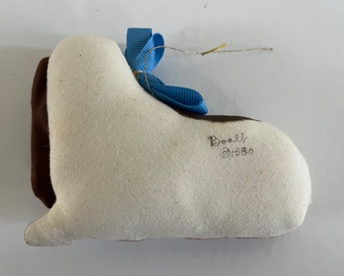 Vintage Gladys Boalt Christmas Ornament Basset Hound Signed 1980 Blue Ribbon - Picture 4 of 4