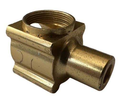 Cox .049 .051 Killer Bee Gold Crankcase #21 - Picture 1 of 2