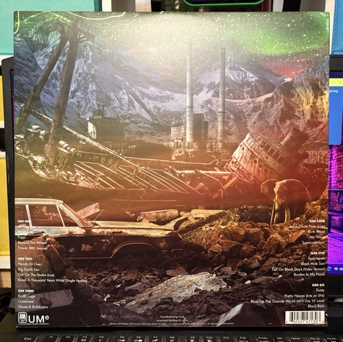 SOUNDGARDEN Telephantasm 3xLP Vinyl 2010 B0014678-01 - Picture 2 of 5